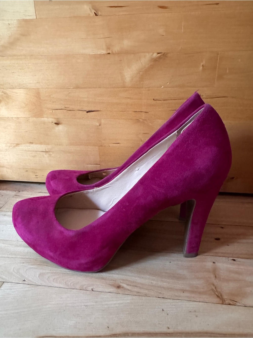 Franco Sarto Fuchsia Suede Platform Pumps Size 9M